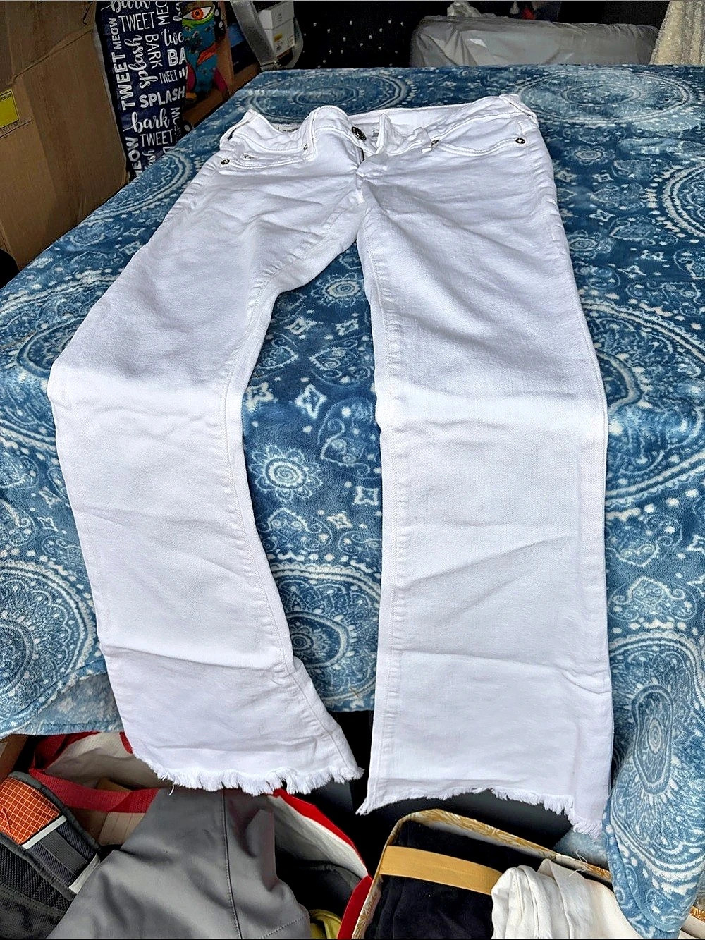 True Religion KARLIE Low Rise Bootcut White Low Rise Bootcut Waist 25